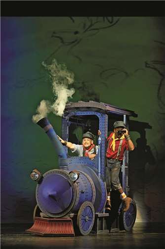 Eine abenteuerliche Reise erleben Jim Knopf und Lukas der Lokomotivführer. Matthias Baus