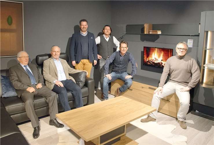 Eine auf allen Ebenen nachhaltige Entwicklung ist der immer noch aktiven zweiten Generation genauso wichtig wie der aktuell das Unternehmen leitenden dritten Generation. Fotos: Möbel May GmbH
