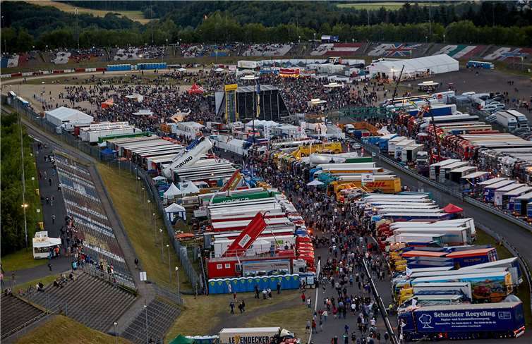Eine beeindruckende Messe begeisterte die Zuschauer. Thomas Frey/ADAC