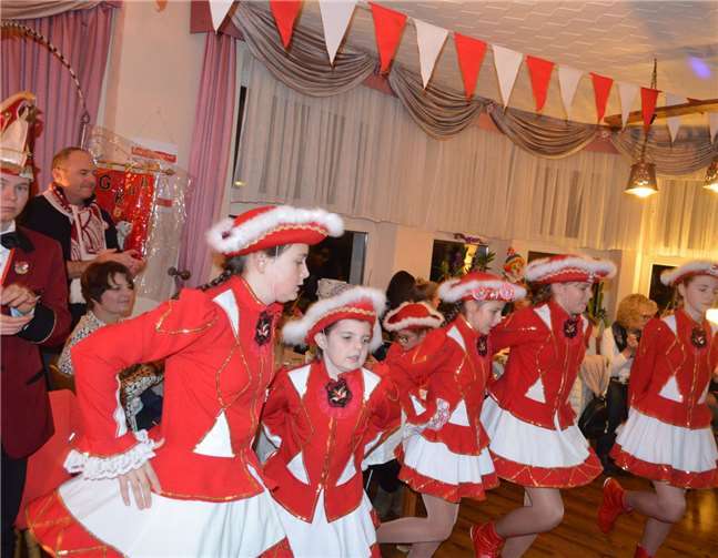 Eine beeindruckende Tanzshow führten die Funken auf.