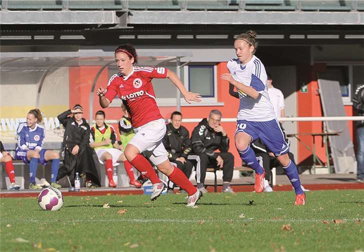 Eine der Agilsten: Lisa Umbach (li.). Guido Kölzer