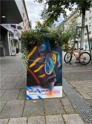 Eine der Blumentaschen. Copyright:Koblenz-StadtmarketingGmbH