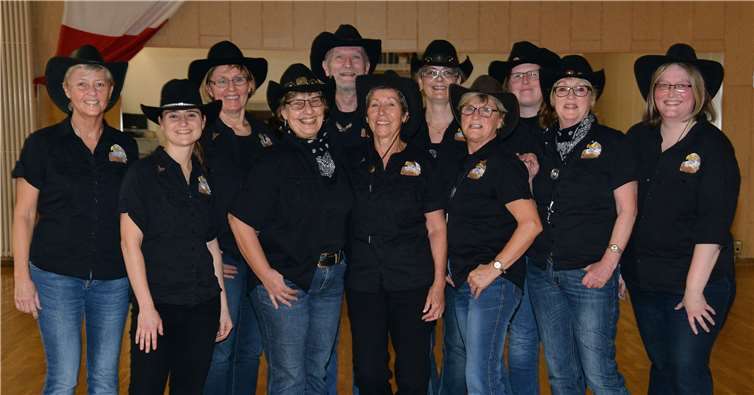 Eine der angebotenen Tanztrainings beschäftigt sich mit der Trendtanzsportart „Line Dance“.TSC Neuwied