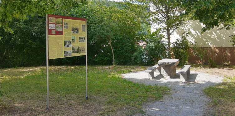Eine der elf neuen Tafeln des Bergbaupfads im Stadtteil Friedrichssegen.Foto: Stadtverwaltung Lahnstein