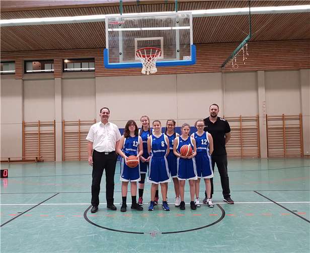 Eine deutlich Niederlage zum Auftakt gab esfür den weiblichen Nachwuchs beim TuS Treis-Karden.