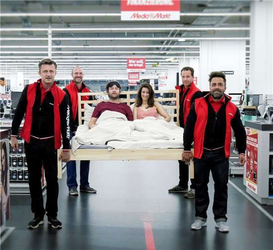 Eine einzigartige Nacht im MediaMarkt verbringen und Produkte im Wert von 25.000 Euro gewinnen. Jetzt ein verrücktes und lustiges Bettvideo drehen und noch bis Donnerstag, 31. Mai mitmachen.privat