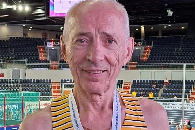 Eine erfolgreiche Titelverteidigung über 200 und 400 m gelang Friedhelm Adorf von der LG Rhein-Wied, außerdem Staffelbronze über 4x200 m und Staffelweltrekord in der Mixstaffel M/W 80 4x200 m!!