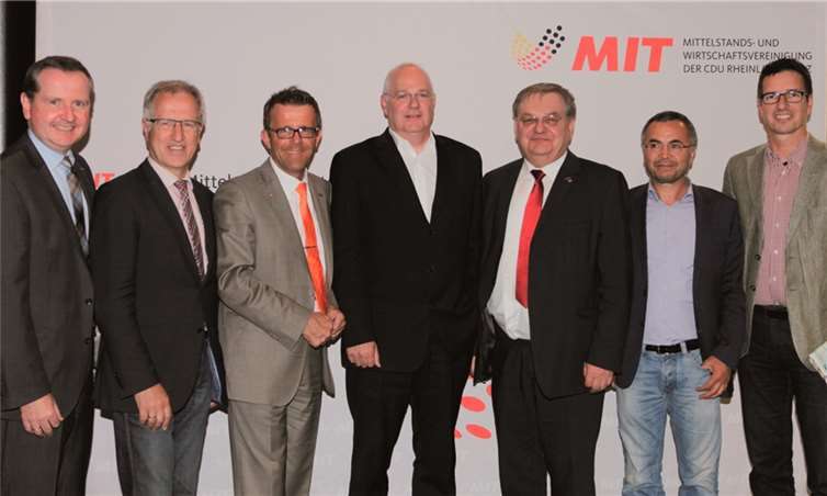 Eine erste Bilanz des gesetzlichen Mindestlohns zog die Mittelstands- und Wirtschaftsunion der CDU Rheinland-Pfalz bei einem Forum in den Räumen des Medienzentrums des Krupp Verlags GmbH in Sinzig.privat