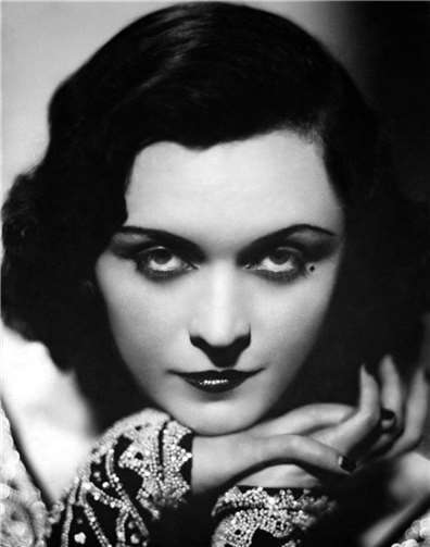 Eine fabelhafte Lügnerin und Betrügerin war sie, Pola Negri, dieser große vergötterte Stummfilmstar der 20er Jahre.Privat