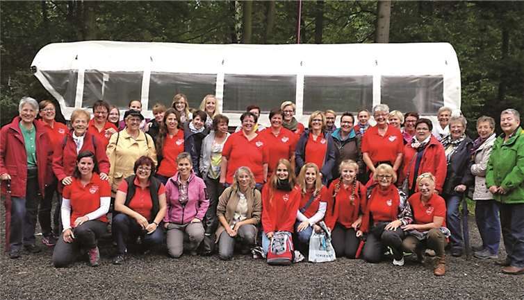 Eine feucht-fröhliche Fahrt erwartete die 40 Möhnen.Privat