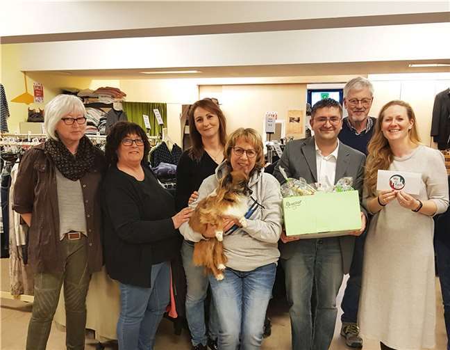 Eine finanzielle Spende und für jedes Kind ein Osterpräsent konnten übergeben werden.  Foto: privat
