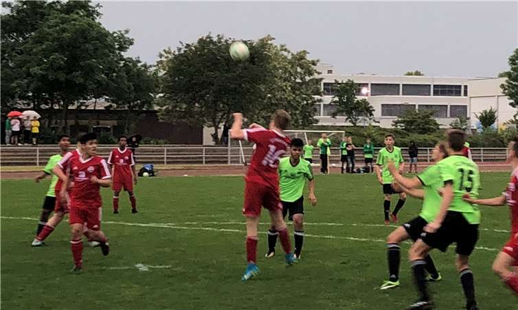 Eine geschlossene Mannschaftsleistung zeigten B1-Junioren beim 2:0-Sieg gegen Ahrweiler.  privat