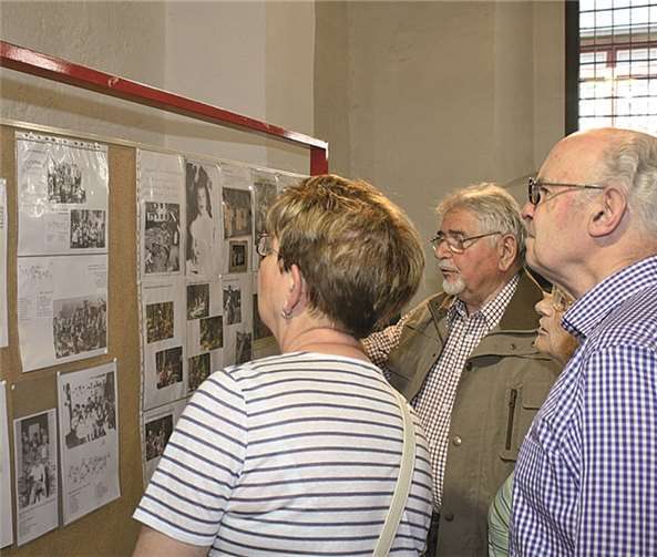 Eine große Fotoausstellung im angrenzenden Stiftsmuseum dokumentierteüber 65 Jahre die Geschichte des Kardener Kindergartens.