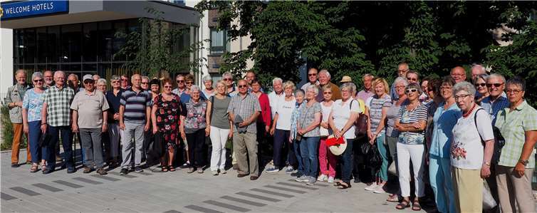 Eine große Gruppe an Gartenfreunden besuchte die BUGA in Heilbronn und verband den Ausflug mit einem kleinen Städtetrip. Foto: Franz Leber
