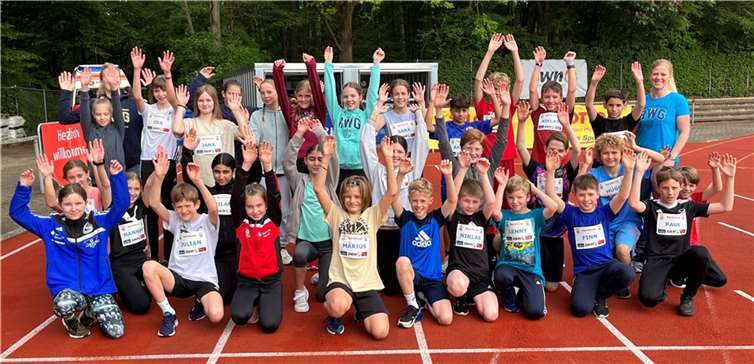 Eine große Gruppe der 5. und 6. Klassen des Rhein-Wied Gymnasiums war bei den Wettkämpfen vertreten.  Foto: Rhein-Wied-Gymnasium