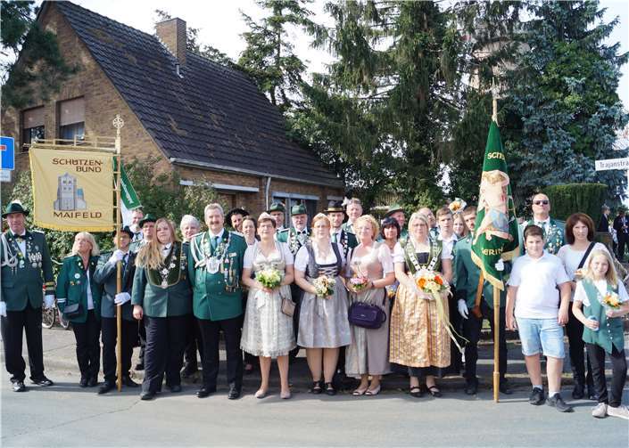 Eine große Gruppe des Schützenbundes Bezirksverband Maifeld war zu Gast beim Bundesschützenfest in Xanten. privat