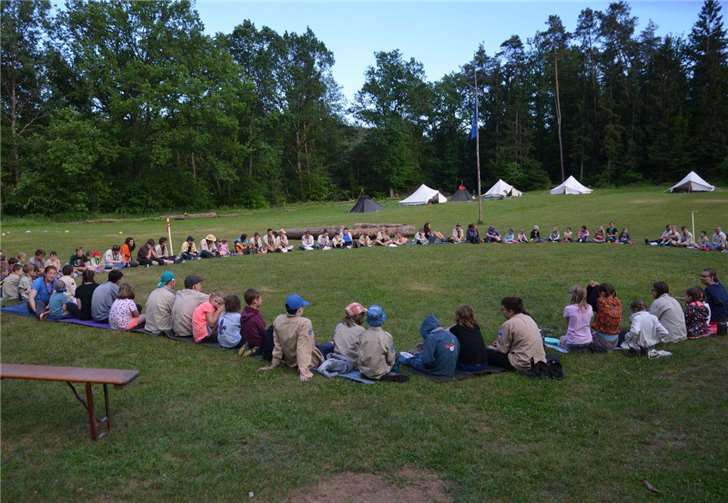 Eine große Gruppe fand sich für den Beginn der Zeltlagersaison zusammen.Foto: privat