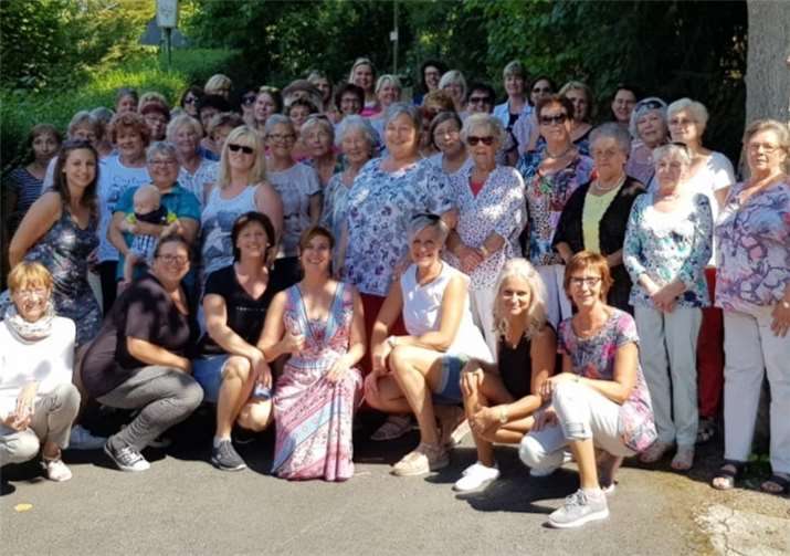 Eine große Möhneschar traf sich zum Grillfest auf dem Schützenplatz.  privat