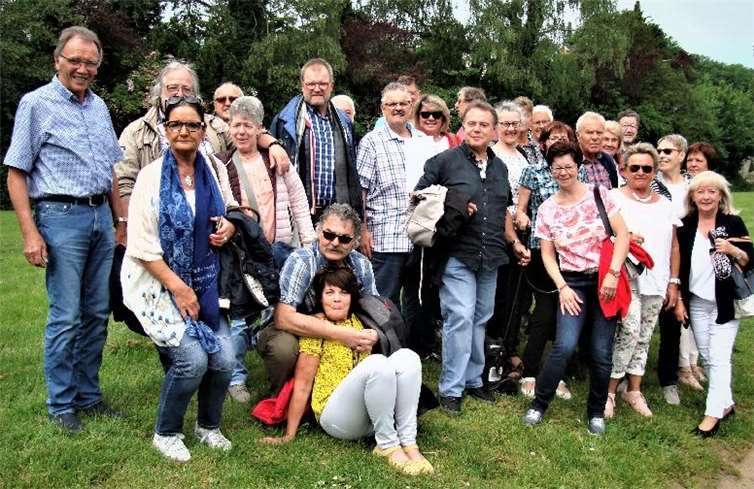 Eine gut gelaunte Truppe machte sich auf den Weg nach Diez. Foto: privat