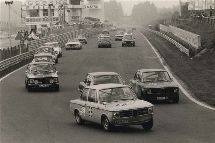 Eine historische Aufnahme des Rennens zur ADAC-Rundstrecken-Trophy aus dem Archiv des MSC Adenau. Quelle: MSC Adenau