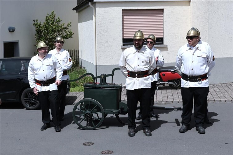 100 Jahre Freiwillige Feuerwehr Barweiler: Jubiläumsfeier und Festumzug