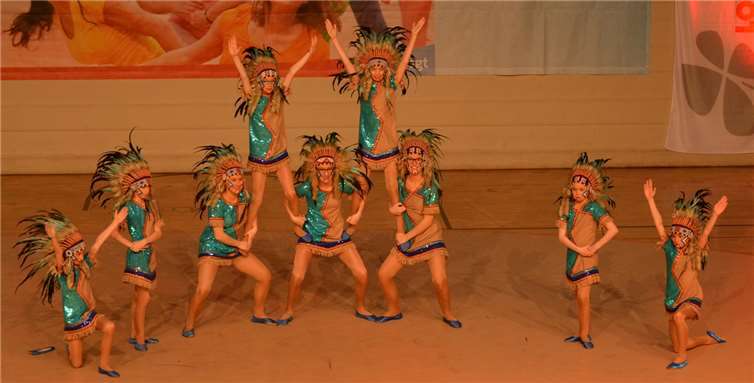 Eine kleine Premiere war die Teilnahme der kleinen Funken vom Karnevalsverein Niederwerth.