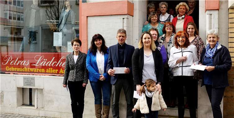 Eine letzte Spendenfeier fand in Petras Lädchen statt. Foto: KG