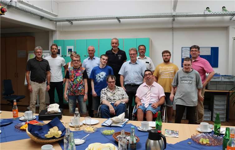 Eine lockere Atmosphäre herrschte auch beim Abschlussfoto. Foto: privat