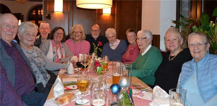 Eine muntere und fitte Gruppe – die Seniorensportler des AC Mallendar. Foto: privat