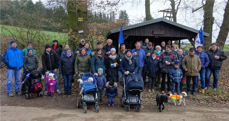 Eine nicht gerade kleine Schar von großen und kleinen Wanderern folgten der Einladung des SC Bad Bodendorf. privat