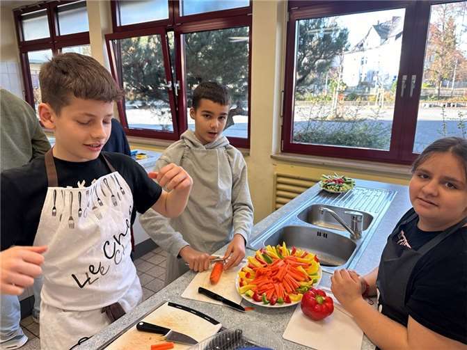Eine praktische Umsetzung in der Schulküche war auch dabei.