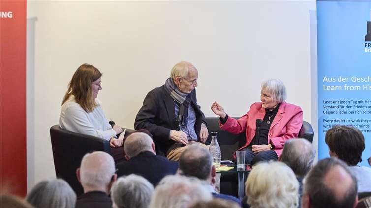 Eine spannende Podiumsdiskussion zum Kriegsende in Unkel vor 80 Jahren.Foto: Carlotta Roob