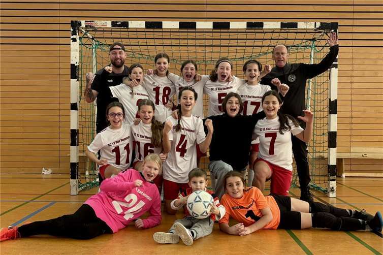 Eine starke Defensive, guter Kombinationsfußball und großer Teamgeist waren der Garant für diesen tollen Erfolg des SC 13. Foto: Andreas Ludes