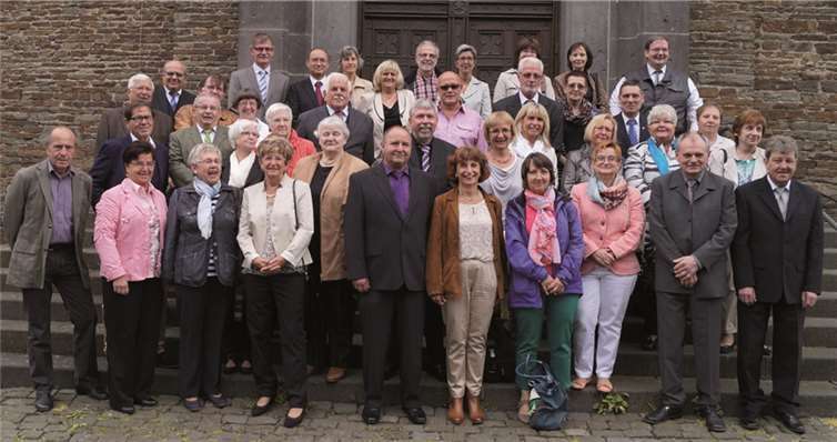 Eine stattliche Zahl von Kommunionjubilaren traf sich jetzt zur gemeinsamen Feier in der Treiser Pfarrkirche.TT