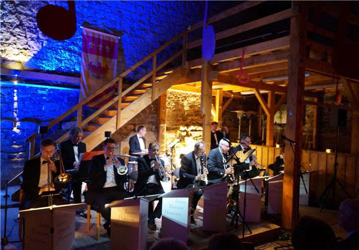 Eine tolle Atmosphäre herrschte in der Thürer Dorfscheune