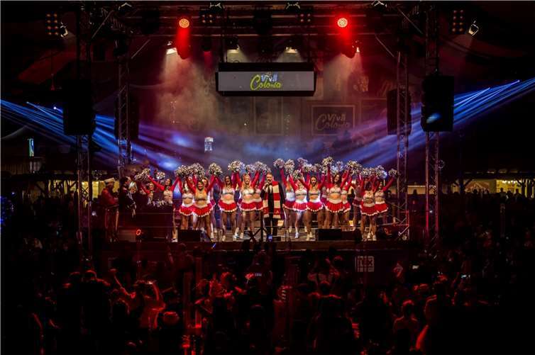 Eine tolle Show erwartet die Besucher.  Foto: Niki Siegenbruck - Foto & Grafik- www.siegenbruck.de