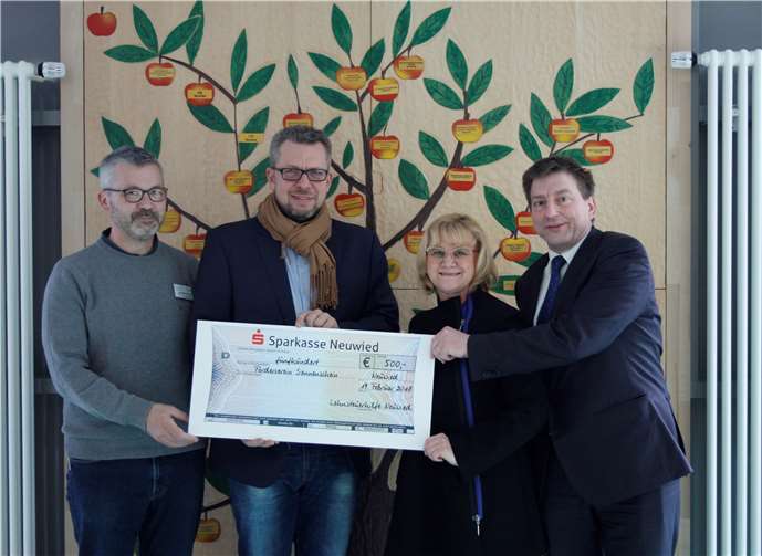 Eine tolle Spende gab es für den Verein Sonnenschein, der das Kinderklinikum in Neuwied unterstützt.privat