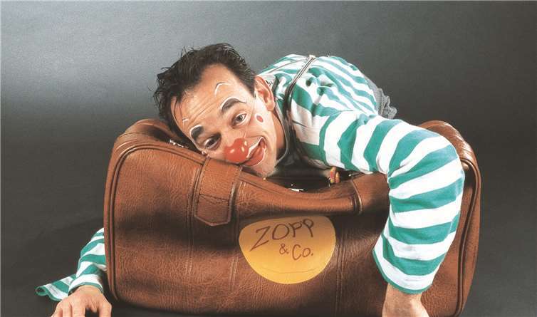 Eine von vielen Attraktionen beim röhrig-Kinderfest am Sonntag, 11. März mit freiem Eintritt ist das bekannte Clown-und Artistik-Theater „Zopp & Co“.privat