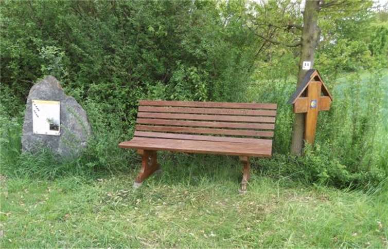 Eine weitere Bank wurde auf einen neuen Standort verlegt.