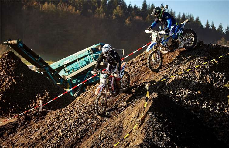 Einen 52 Kilometer langen Rundkurs mit zwei anspruchsvollen Cross-Sonderprüfungen galt es zu bewältigen.