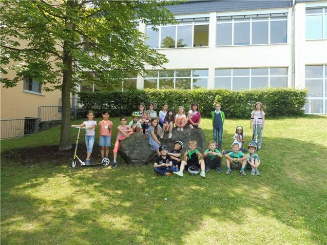 Einen Tag konnten die Kinder, teils mit ihren Fahrzeugen, auf dem Schulhof verbringen.