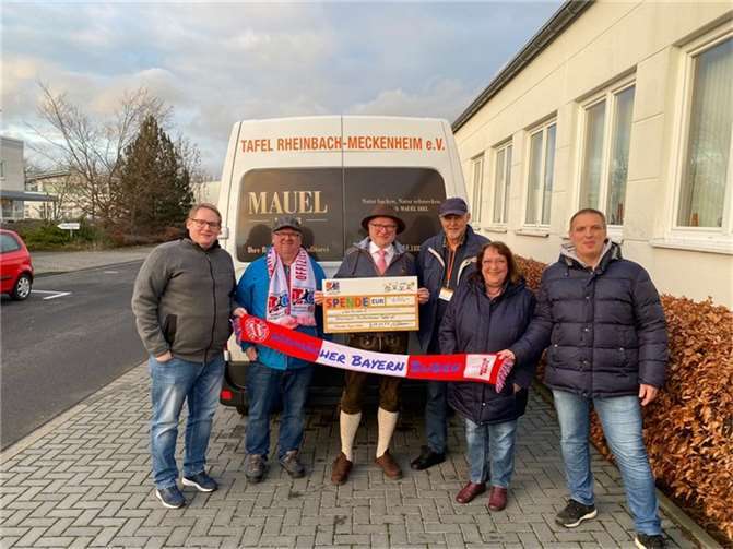 Einen Teil der Spendensumme erhielt die Rheinbach-Meckenheimer Tafel. Foto: Tafel Rheinbach-Meckenheim e.V.