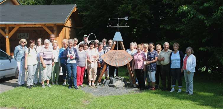 Einen Teil des 2004 eröffneten Naturerlebnispfades erkundete die Gruppe des Offenen Frauentreffs.privat