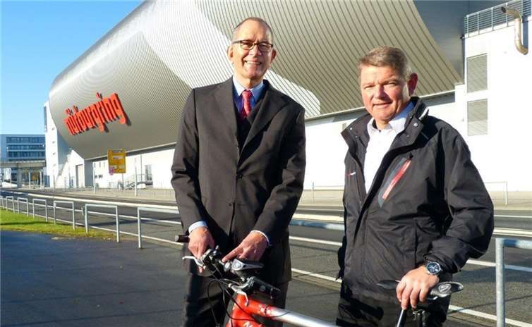 Einen Vertrag bis 2018 mit Option für zwei weitere Jahre haben Hanns-Martin Fraas, Geschäftsführer der veranstaltenden Eventwerkstatt, und Carsten Schumacher, Geschäftsführer der capricorn Nürburgring GmbH, abgeschlossencapricorn Nürburgring GmbH