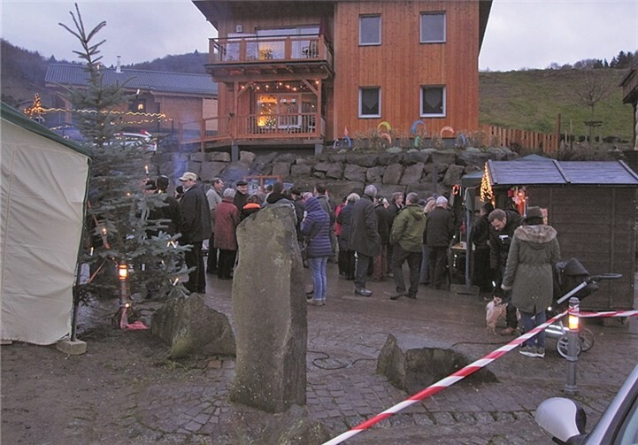 Einen Weihnachtsmarkt mal anders gibt es am 21. Dezember am Waldsee in Rieden. privat