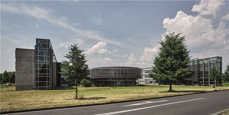 Einen ersten Eindruck vor Ort konnten sich die Studenten zwar nicht verschaffen, aber dennoch umfassend informieren. Foto: RheinAhrCampus / Felix Will