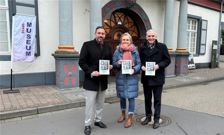 Einen faszinierenden Einblick in das Andernach der frühen 1970er Jahre können Interessierte ab sofort in dem neuen Band „Andernacher Ansichten - Selten Gesehenes: Andernach 1971“ gewinnen. Foto: Stadtverwaltung Andernach /Regina Unruh