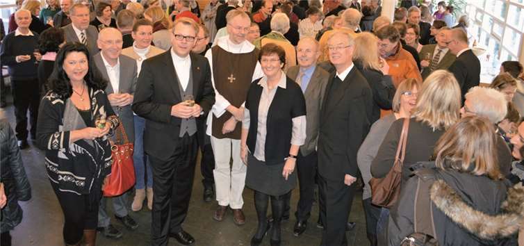 Einen gemeinsamen Neujahrsempfang gab es im Katholischen Pfarrzentrum am vergangenen Sonntag. AB