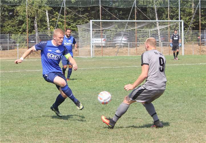 Einen offenen Schlagabtausch erlebten die Zuschauer im Duell der Sportfreunde gegen die SG Niederburg. 8:4 siegte der Bezirksligist aus dem Hunsrück. TH