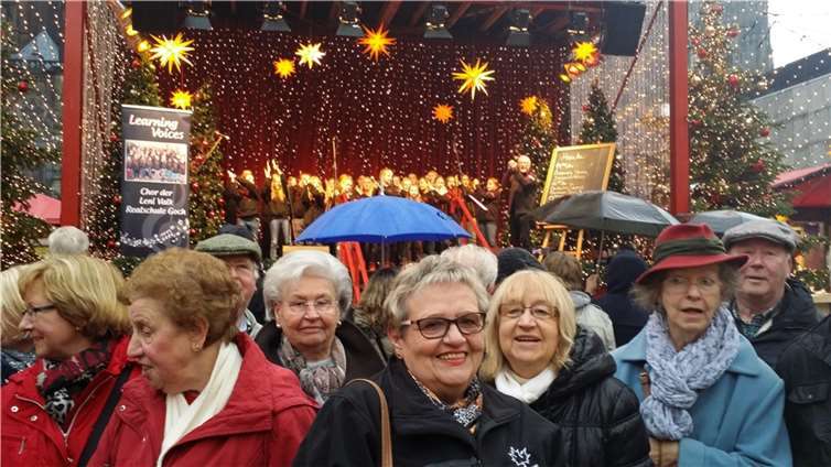 Einen schönen Tag verbrachten die Mundartfreunde auf den Kölner Weihnachtsmärkten.privat